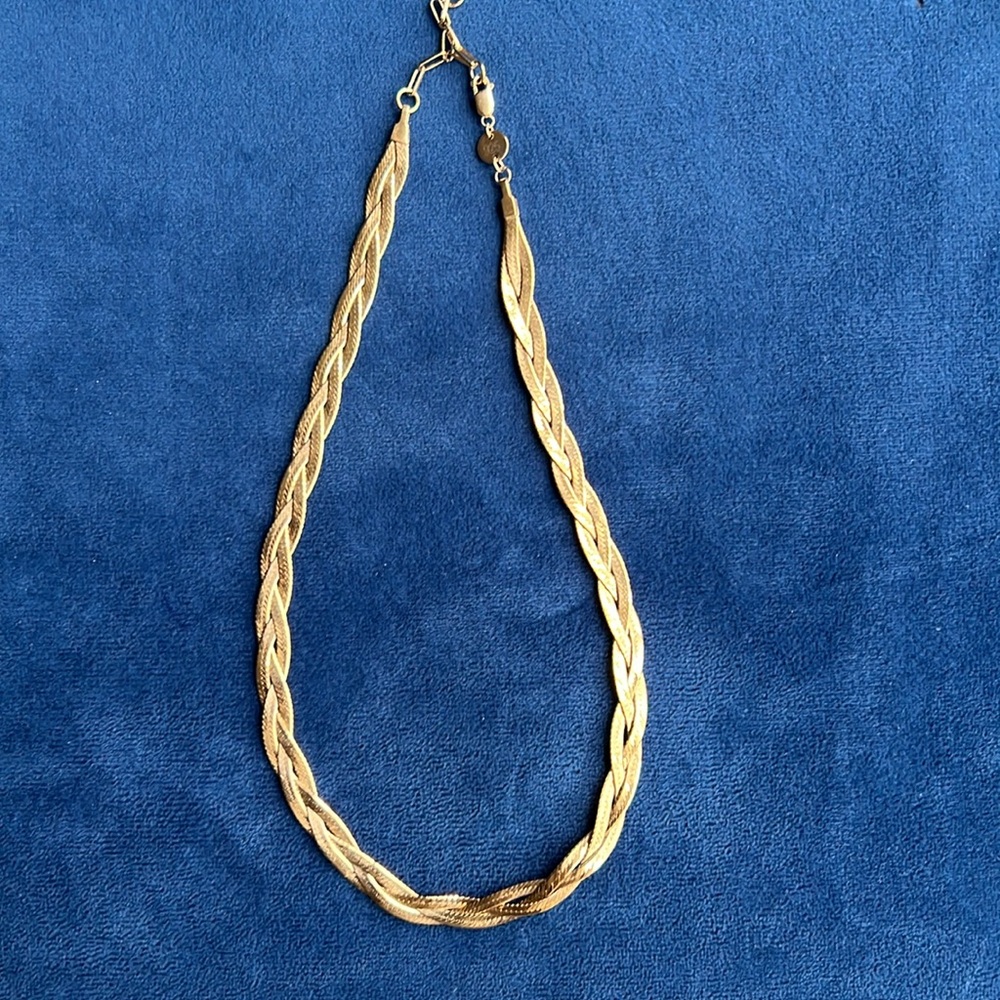 Jennifer Zeuner francesca necklace